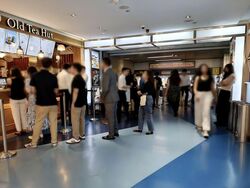 One Raffles Place (D1), Retail #559562531